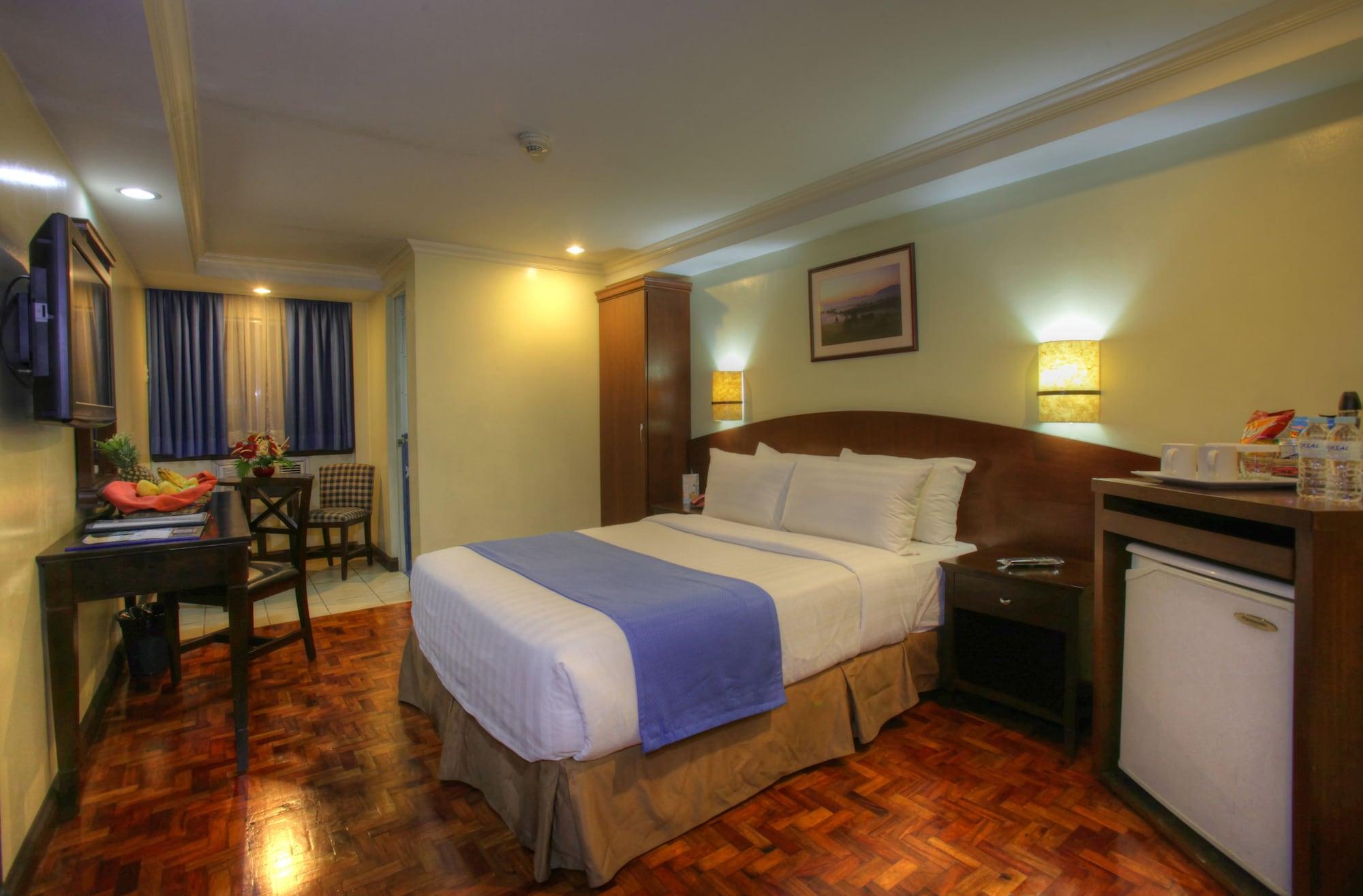Fersal Hotel - Манила Екстериор снимка