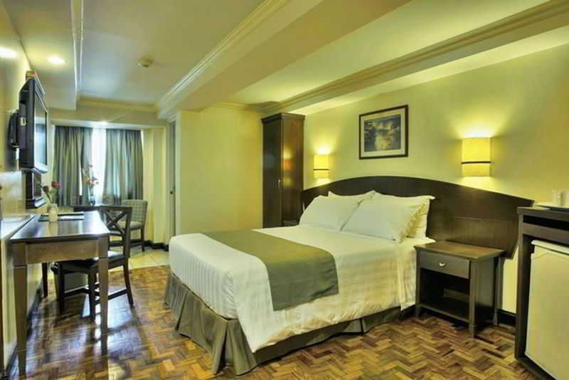 Fersal Hotel - Манила Екстериор снимка